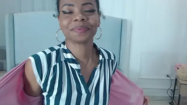 ChantalGarner's cam snapshot