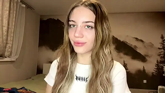 MelaineAytes's cam snapshot