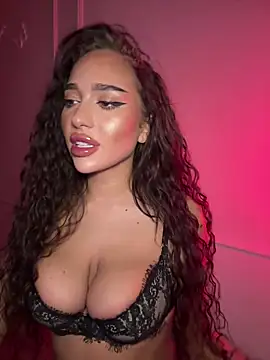 CardiSweetBaby's cam snapshot