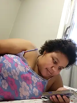 chocolate_bella's cam snapshot