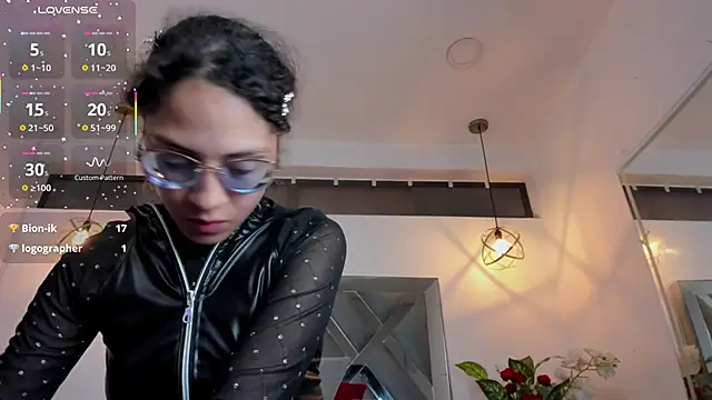 Hanna_Cornee_'s cam snapshot