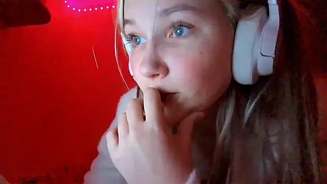 KarinRobertson's cam snapshot