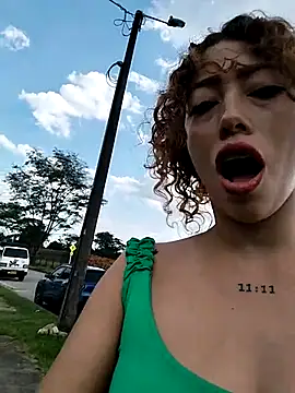 roxyrougee live sex cam