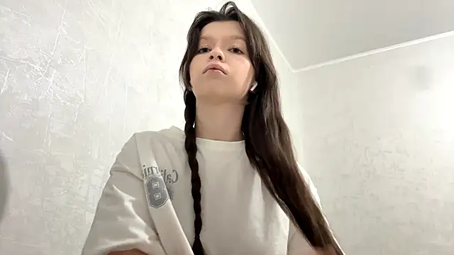 EllieBerrie's cam snapshot