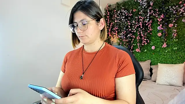 SarahDeyvis's cam snapshot