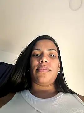 ArielleMillerr-'s cam snapshot