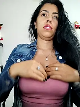 Luianna's cam snapshot