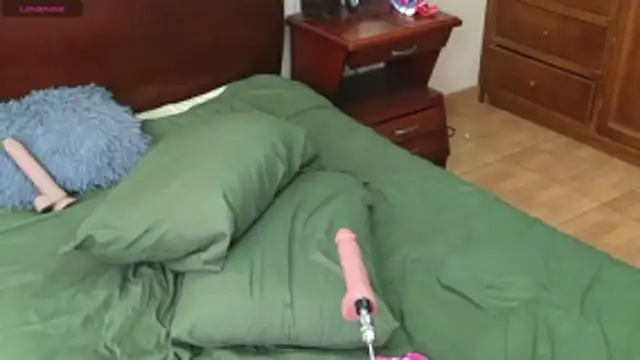 hairyncuteass live sex cam