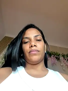 ArielleMillerr-'s cam snapshot