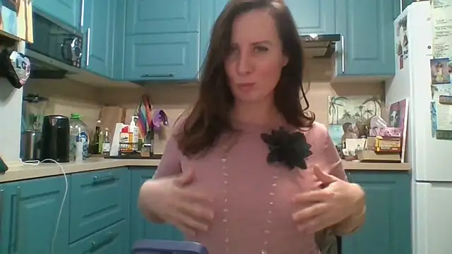 ALICAINWONDERLAND's cam snapshot