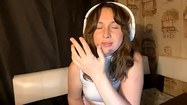 Tessa_Muse's cam snapshot