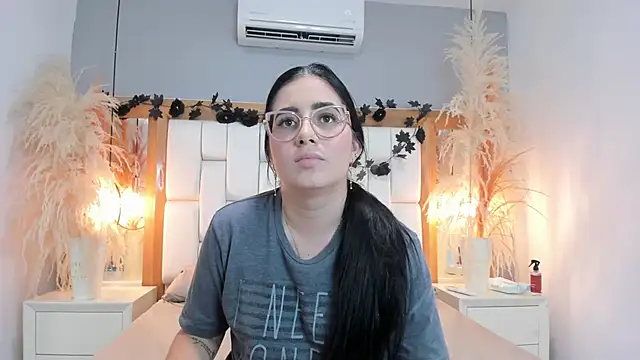 GabyJhons's cam snapshot