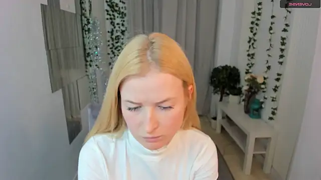 Laly_Peach's cam snapshot