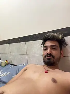 hornyguy271192 live sex cam