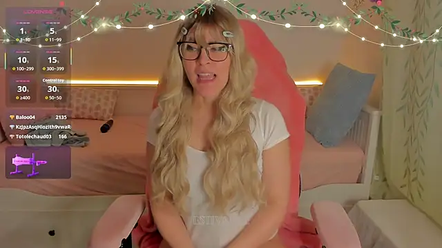 estivalae's cam snapshot