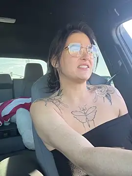 SafeinouterSpace's cam snapshot