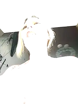 catalella16's cam snapshot