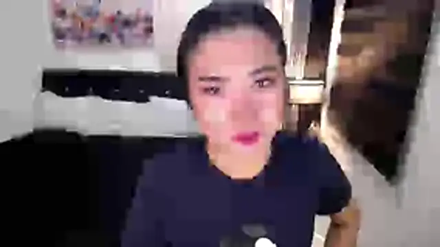 WendyHugecock live sex cam