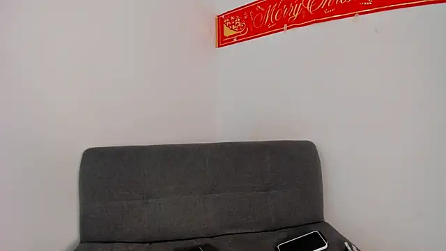 karely_and_justin's cam snapshot