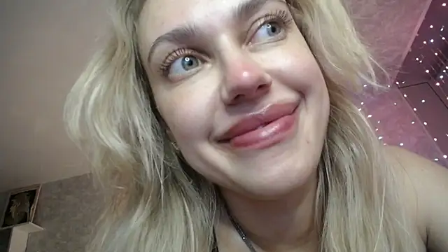 NickyAdamidi's cam snapshot