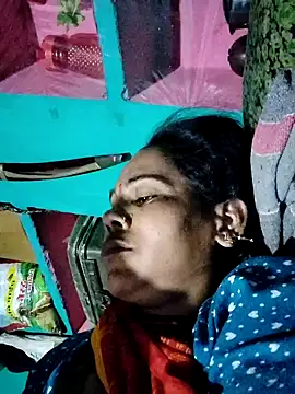 Pooja750's cam snapshot