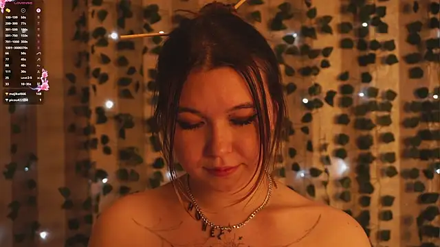 cheeky_cherry_'s cam snapshot