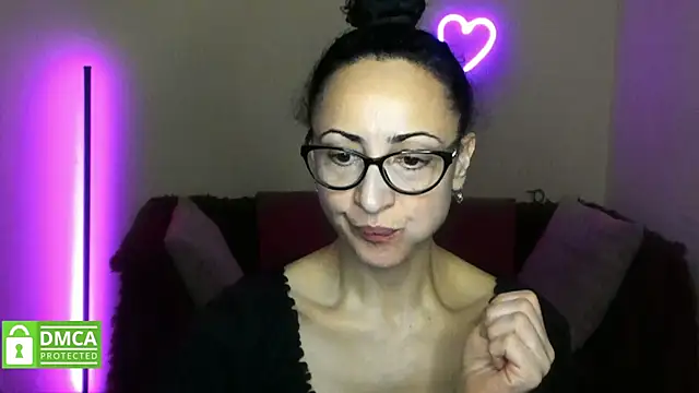 Arianasweety23's cam snapshot