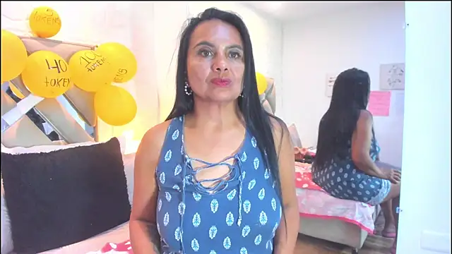 raquell_moore's cam snapshot