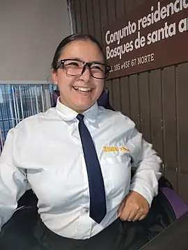 Cute_Penelope live sex cam