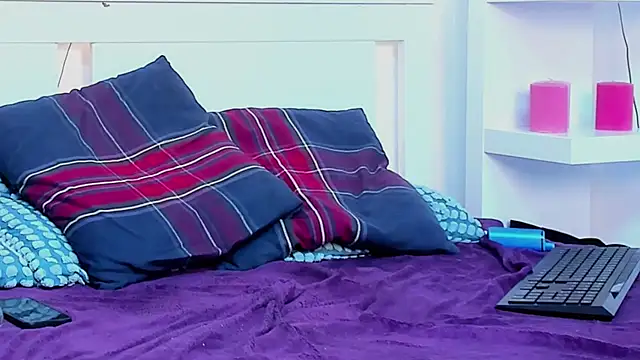 MonaLuxxx's cam snapshot