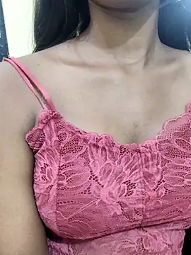 Simran_0011's cam snapshot