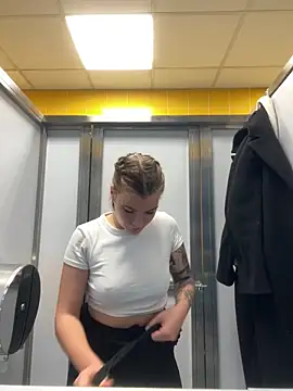 Holy_Tereza's cam snapshot