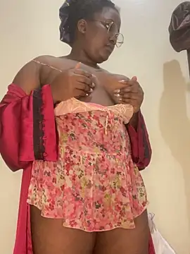 sweet18creamybigpussy's cam snapshot