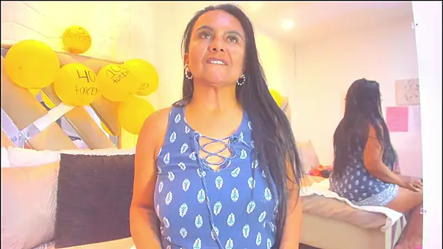 raquell_moore's cam snapshot