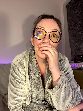 FemDom_RubyKnightXXO's cam snapshot