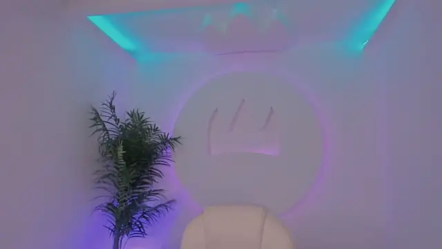 Ariana_Pierce's cam snapshot