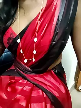 Tamilmallu-duskygirl03's cam snapshot