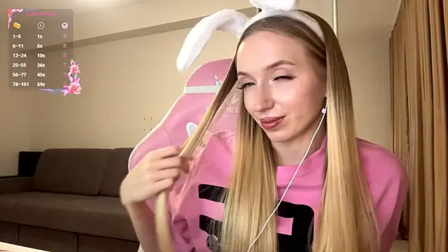 LaceDream's cam snapshot