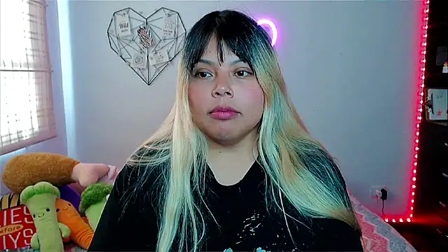 EllieMoonX's cam snapshot