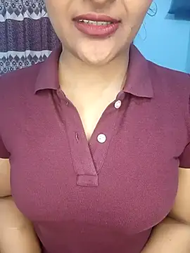 RomanticCouple432's cam snapshot