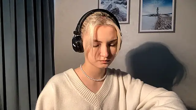 Cindi_Jacobs's cam snapshot