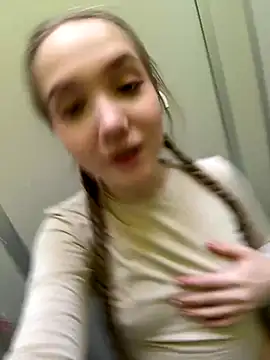 bambi_lu's cam snapshot