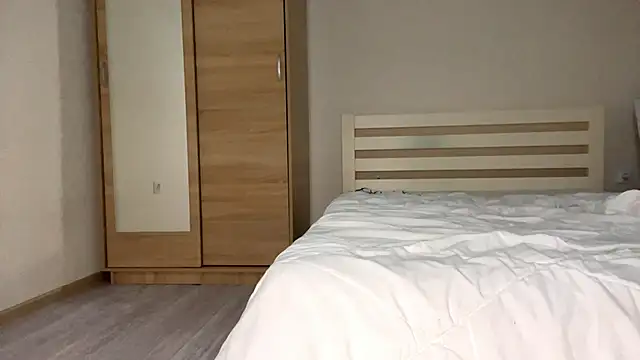 MyraLitterers's cam snapshot