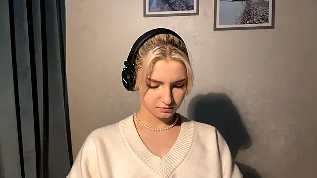 Cindi_Jacobs's cam snapshot