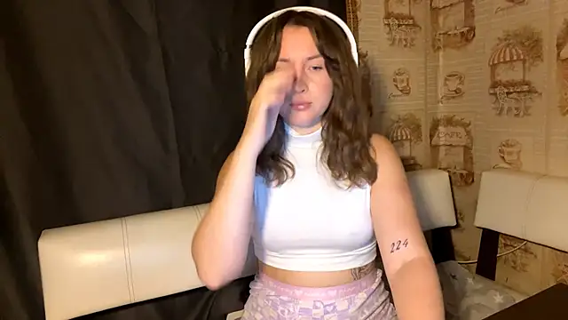 Tessa_Muse's cam snapshot