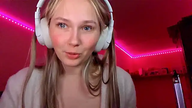 KarinRobertson's cam snapshot