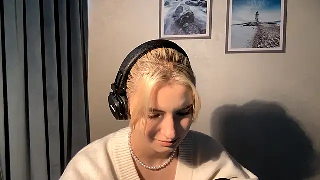 Cindi_Jacobs's cam snapshot