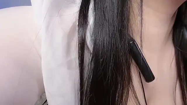 Nina--'s cam snapshot