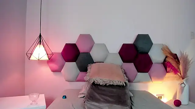 EloiseQuinn's cam snapshot