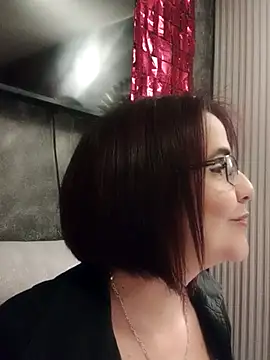 IsisBlake's cam snapshot